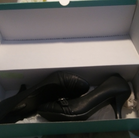 Heels from Maurices - Picture 6 of 9